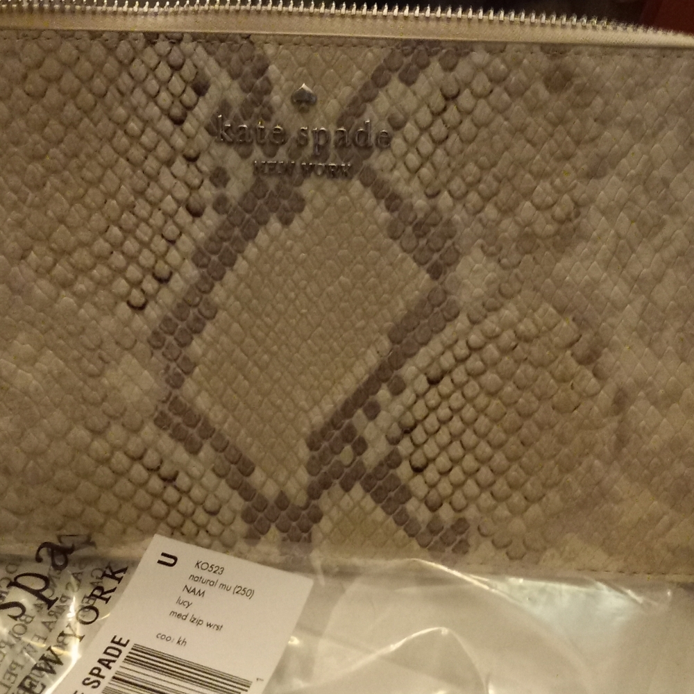 New,tags,kate spade natural multi snake embossed leather zip wristlet 3card slot - Picture 8 of 8